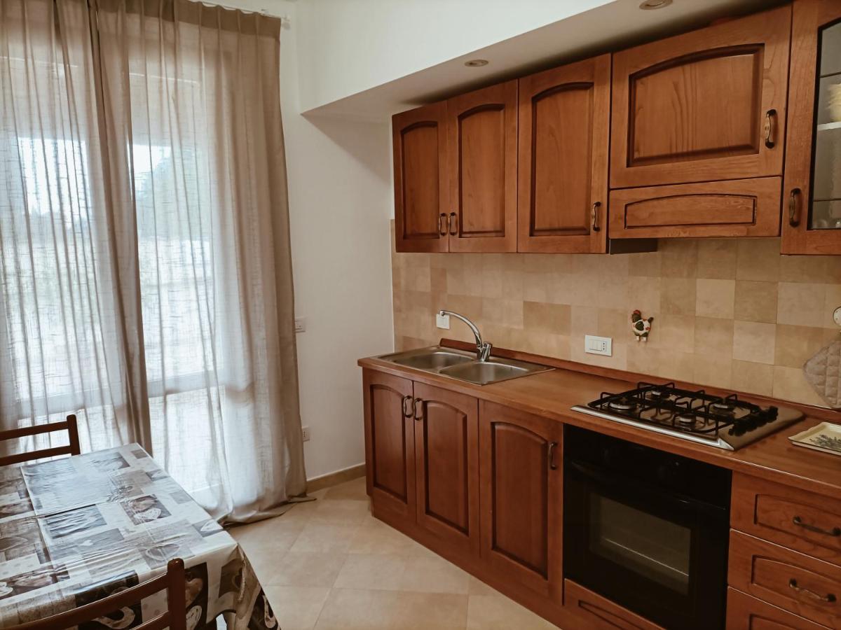 Casa Emilia - Appartamento Per Vacanze - Φολίνιο Εξωτερικό φωτογραφία